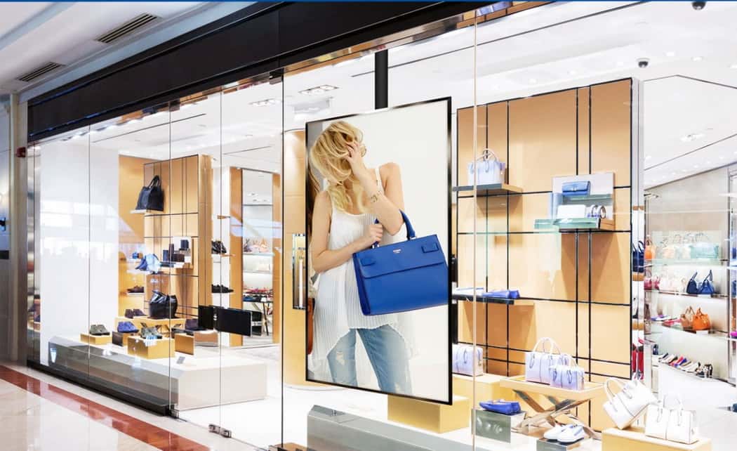 Window Advertising LCD Displays 104 min Window Advertising LCD Displays